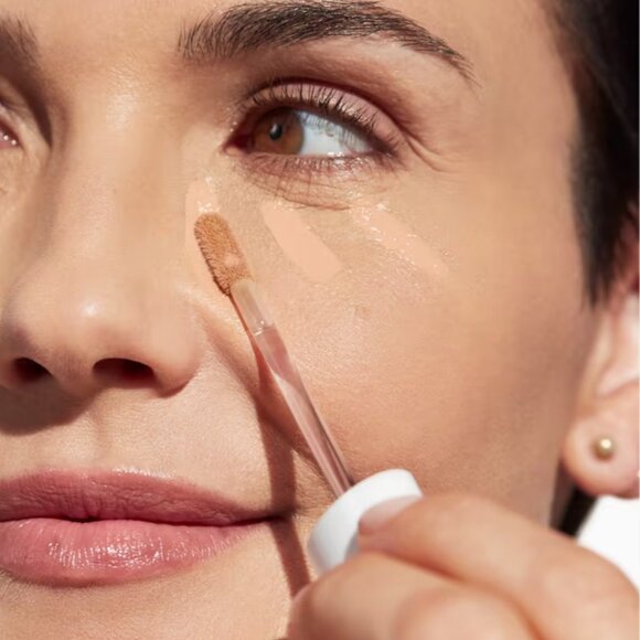 *Beautycounter* Creamy Concealer in "Medium 2 " - NEW! - FAST SHIP! - Picture 3 of 4